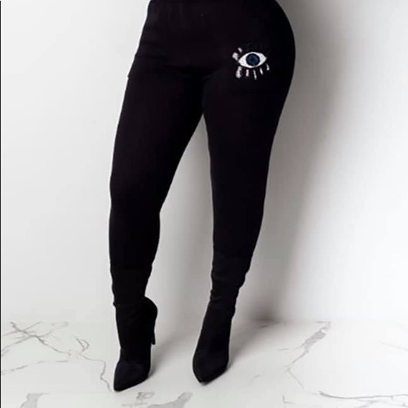 Jogging suite - Picture 2 of 3